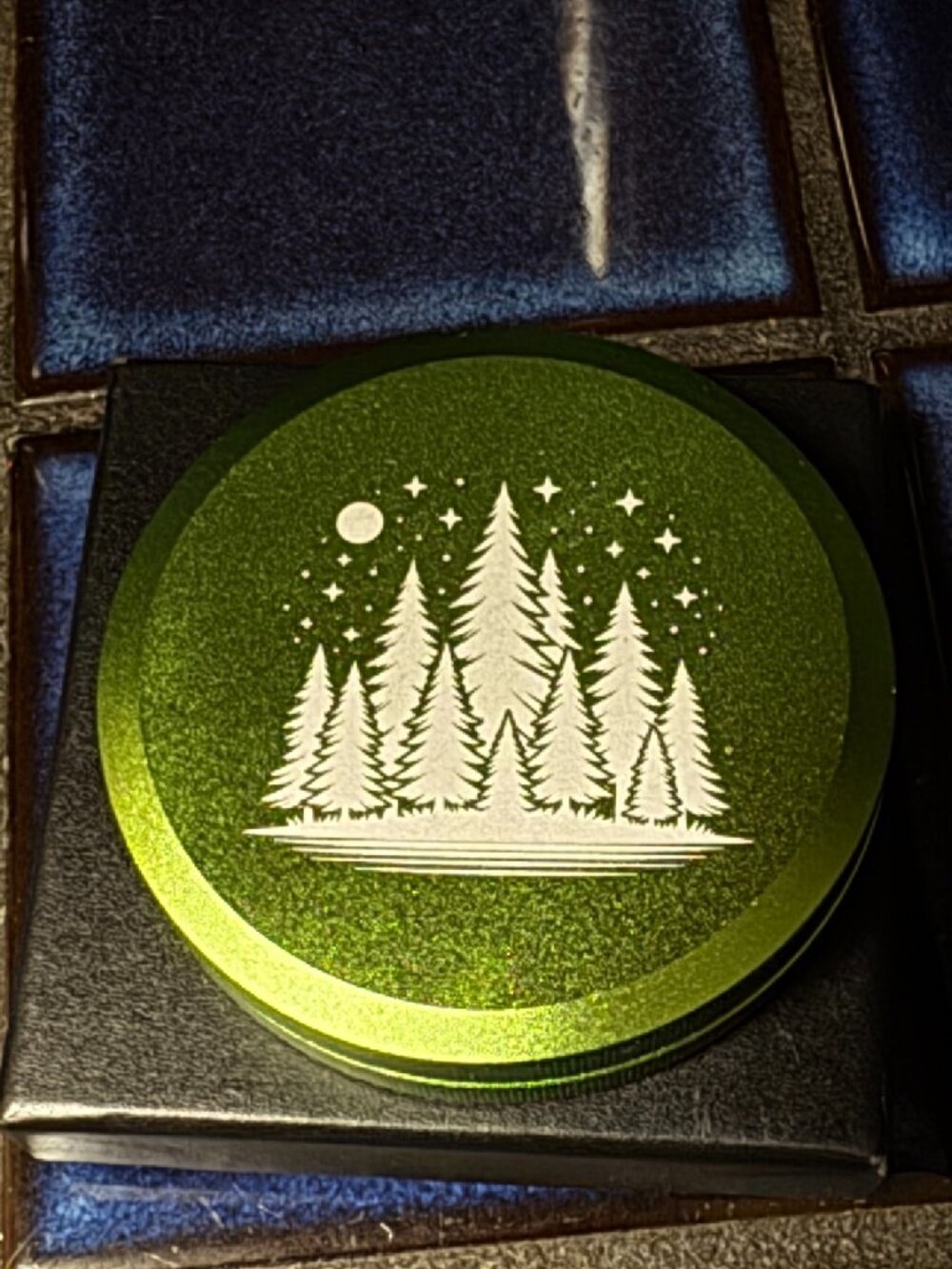 NuBonsey Sugarbush Green Metal Tin